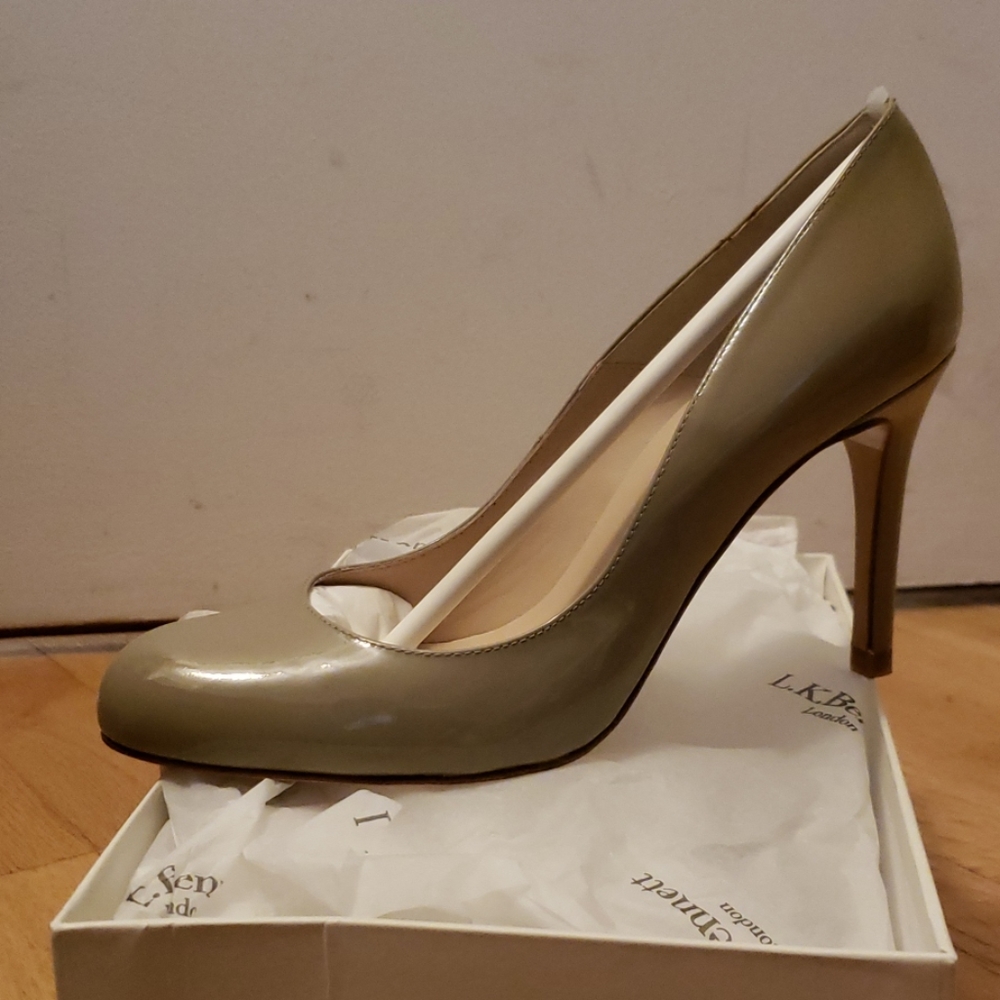 NWT LK Bennett Shilo clay patent pumps